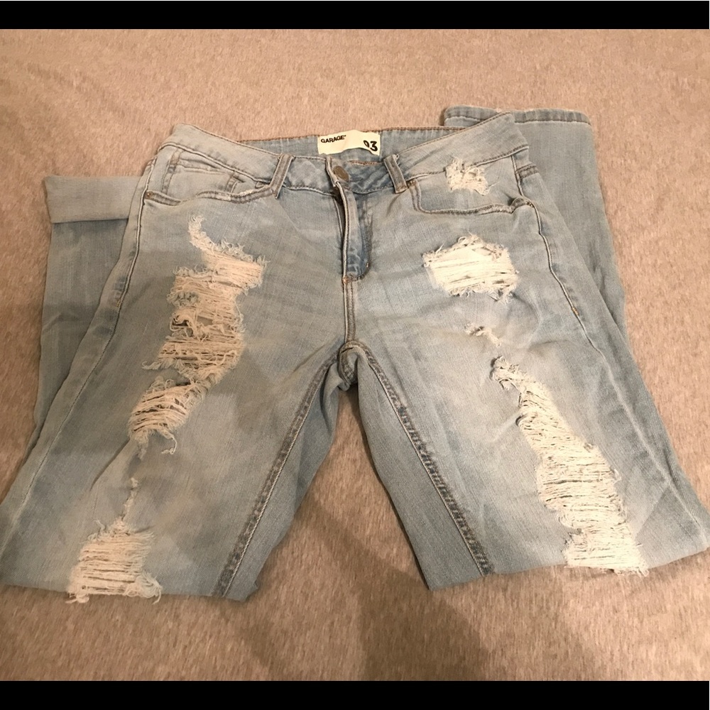 Garage distressed boyfriend jeans